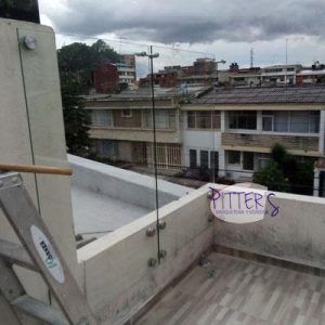 vidrieriapitters.com fabricación e instalación de vidrios, espejos, enmarcaciones y ventaneria