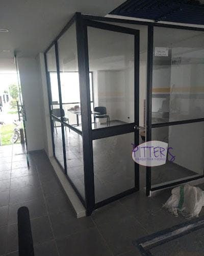 vidrieriapitters.com fabricación e instalación de vidrios, espejos, enmarcaciones y ventaneria